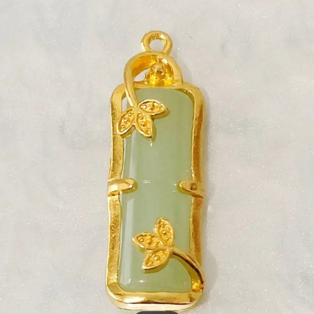 lucky green jade pendant with diy 18k gold platter